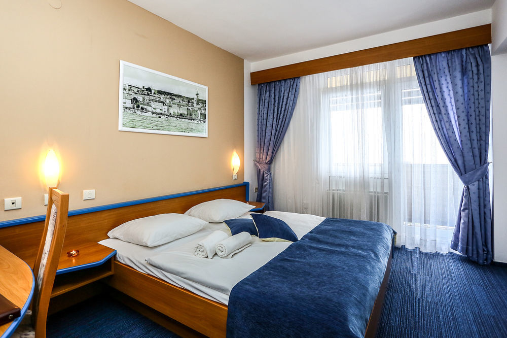 Villa Tamaris - Hotel Resort Drazica كرك المظهر الخارجي الصورة