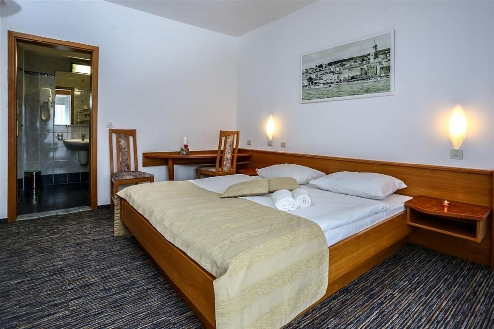 Villa Tamaris - Hotel Resort Drazica كرك المظهر الخارجي الصورة